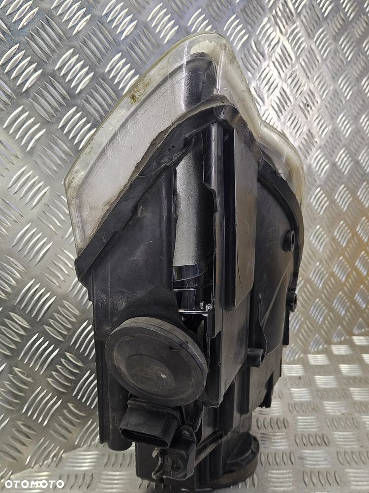 VW TOUAREG 7L LIFT 06-09R LAMPA PRZOD  PRAWA LEWA CENA ZA DWIE - 17