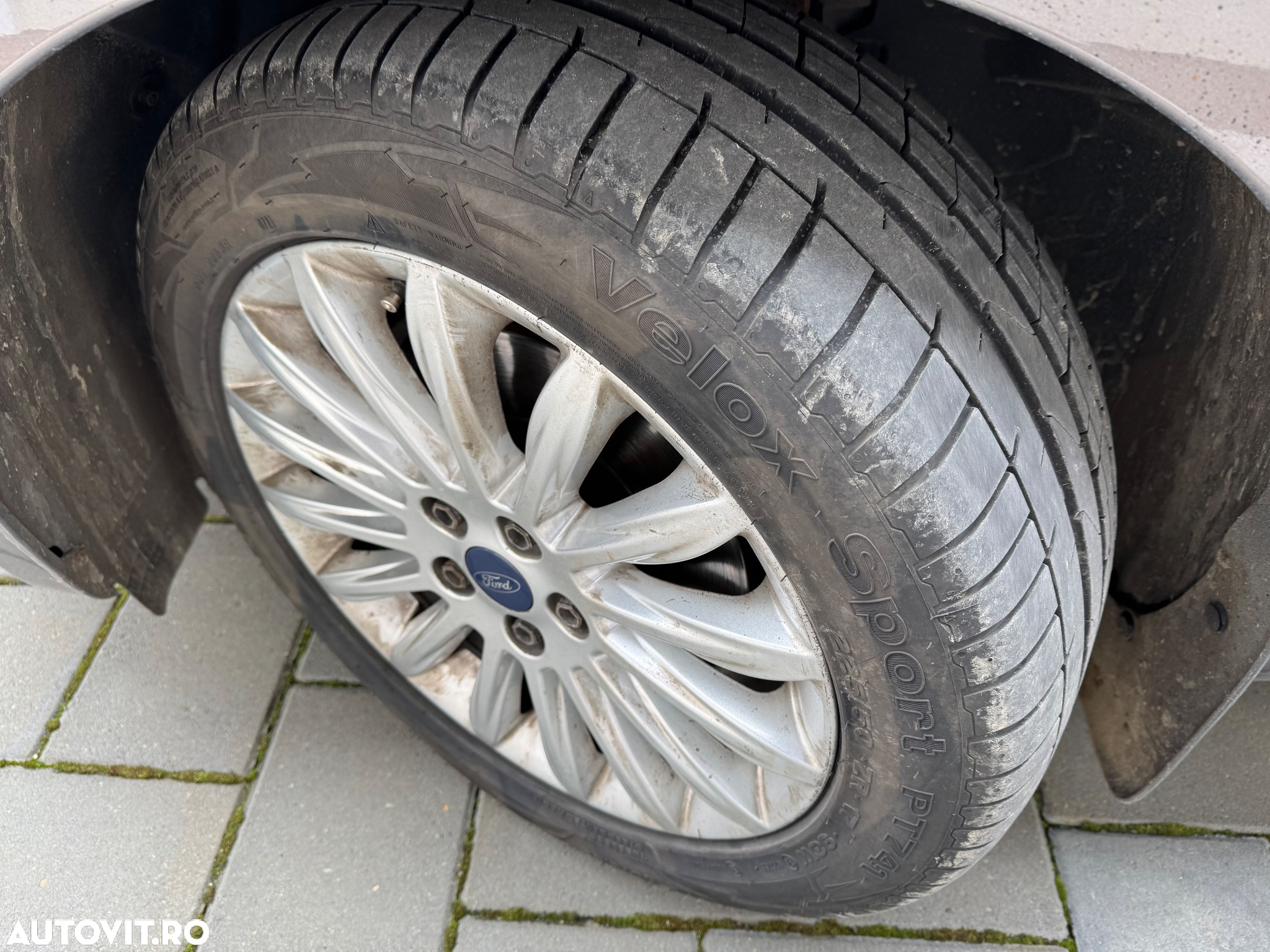 Ford Galaxy 2.0 TDCi DPF Business Edition - 18
