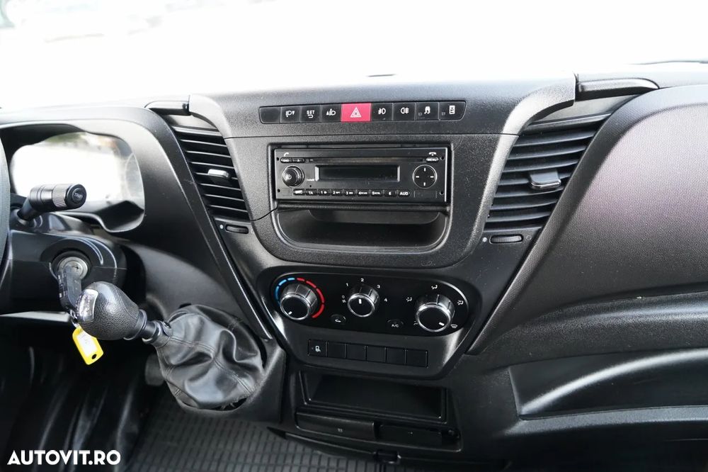 Iveco DAILY 35-130 / AUTOBUZ / 7 LOCURI / TABLĂ / DUBIȚĂ / IMPORTAT - 26