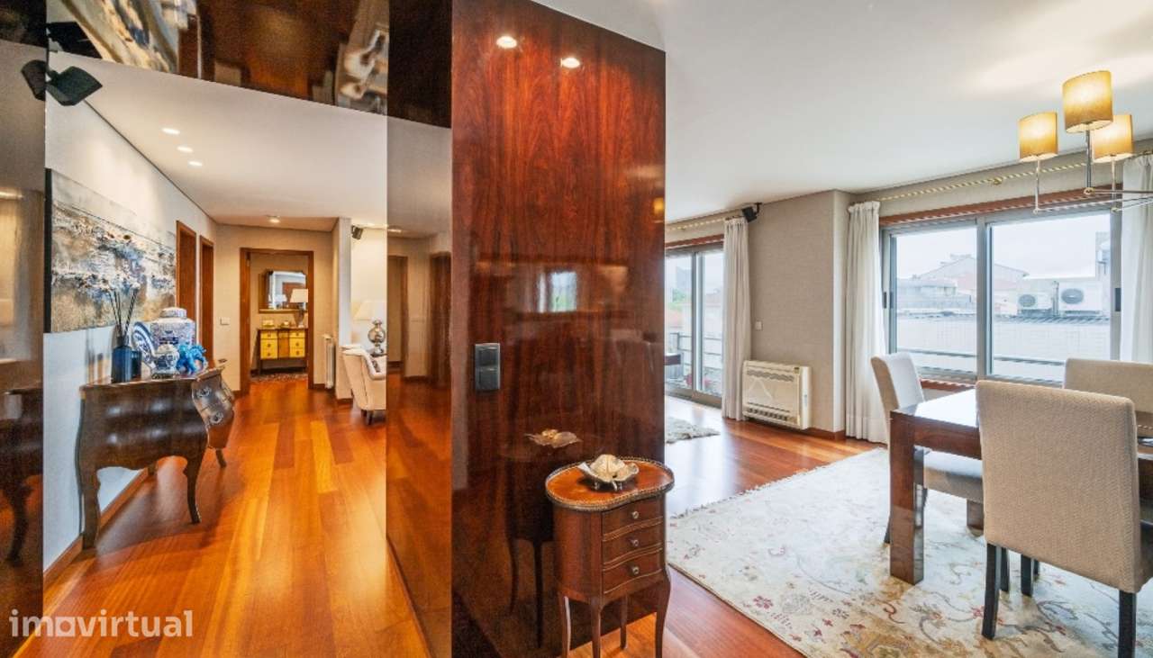Apartamento T3 com varandas à venda no Bonfim no Porto - Grande imagem: 3/20