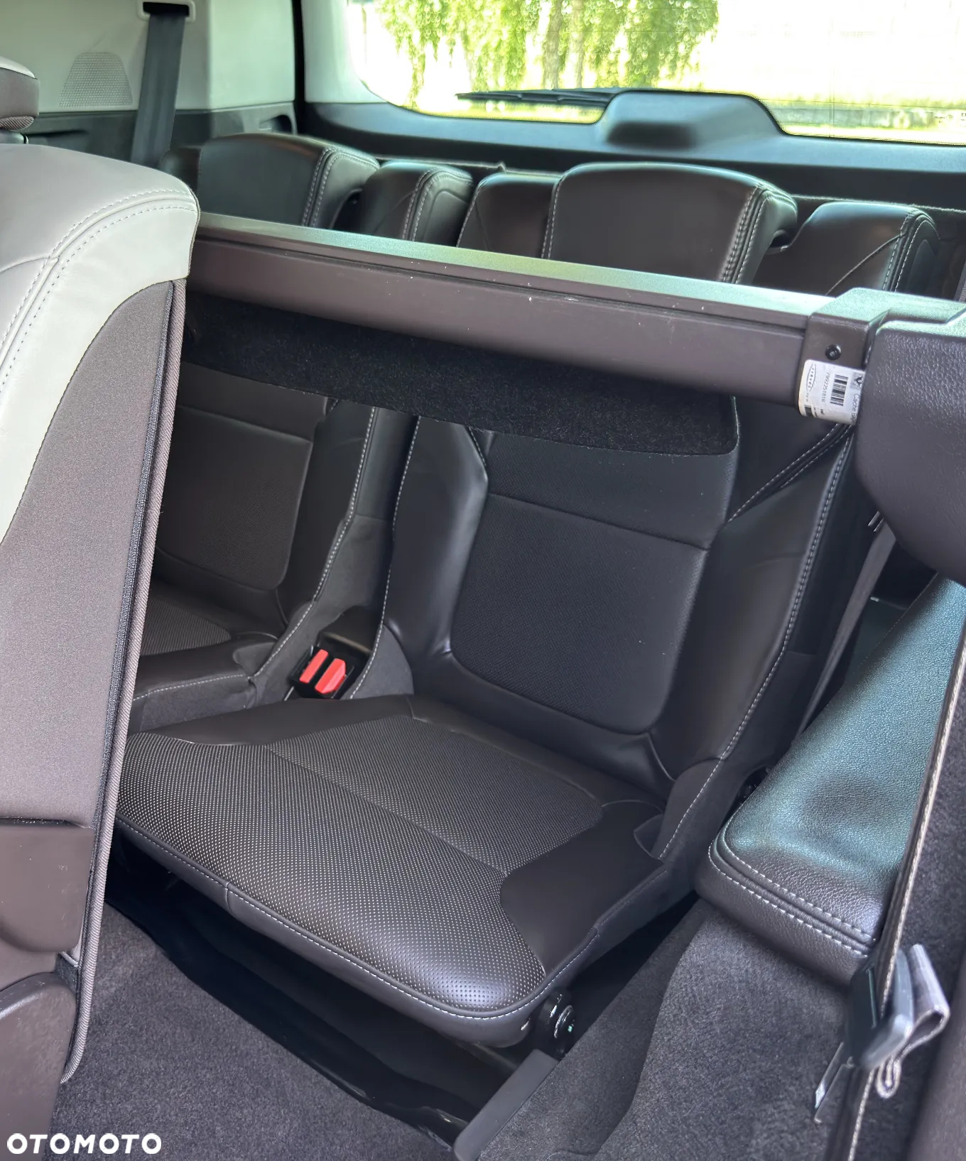 Renault Espace 1.6 dCi Energy Initiale Paris EDC 7os - 32
