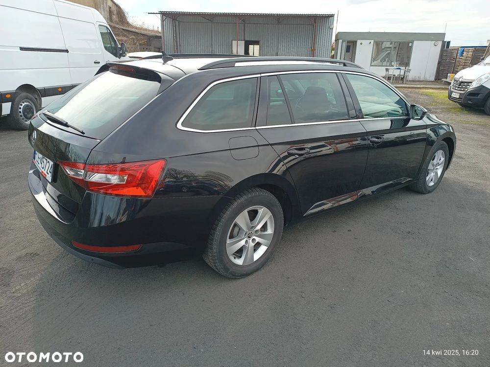 Skoda Superb 2.0 TDI Active DSG7 - 18