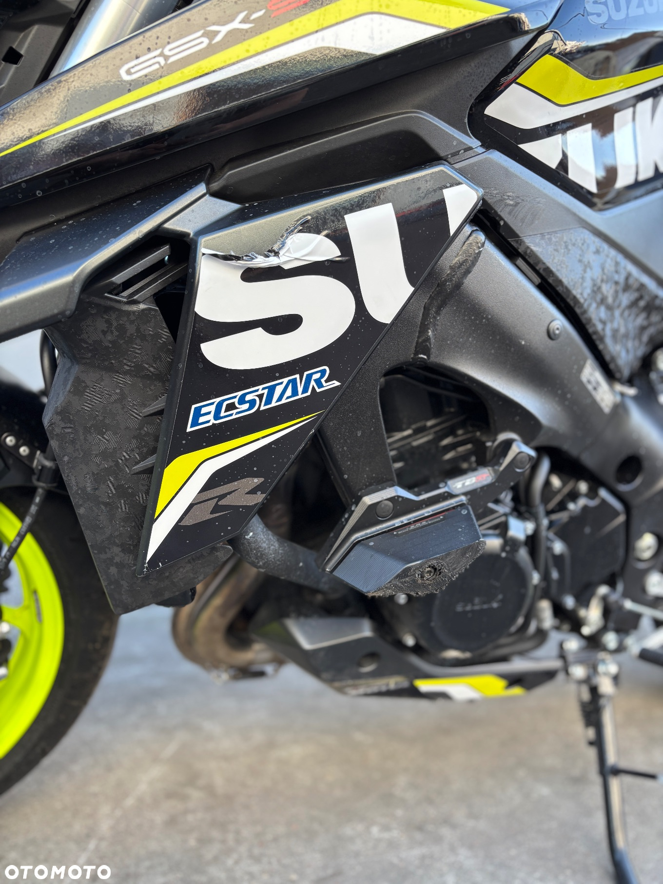 Suzuki GSX - 5