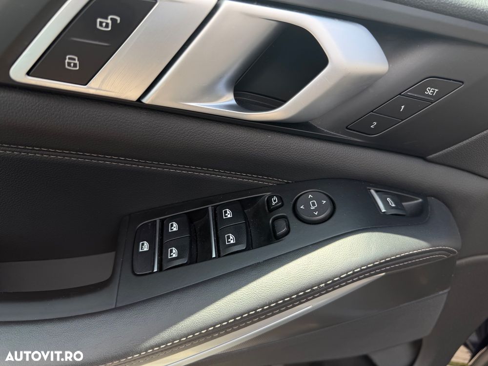 BMW X5 xDrive40i - 32