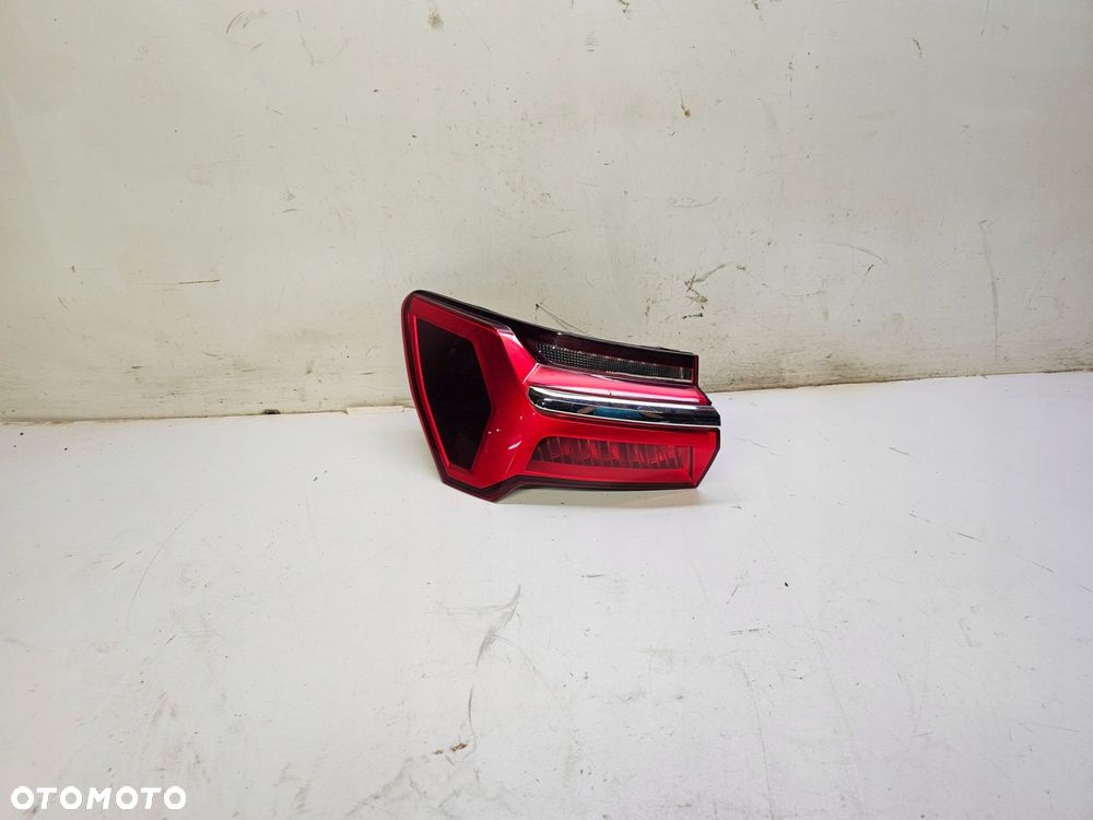 LAMPA LEWY TYŁ BŁOTNIK AUDI A6 C8 4K5945069 - 1
