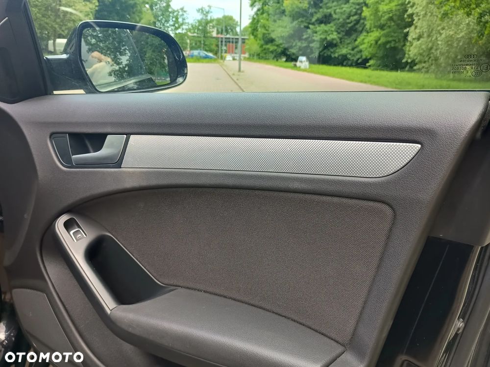 Audi A4 Avant - 11