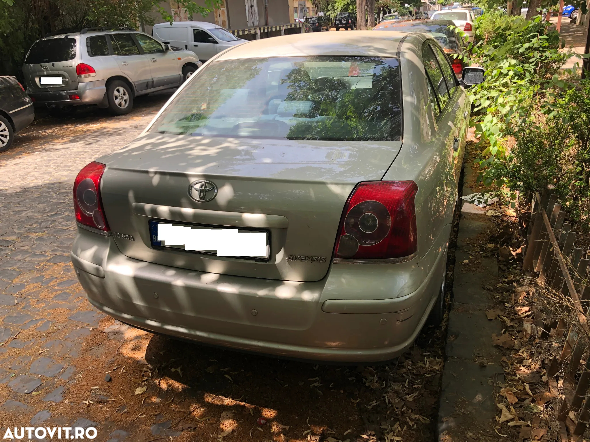 Dezmembrez Toyota Avensis 1.8 benzina 2007 - 5