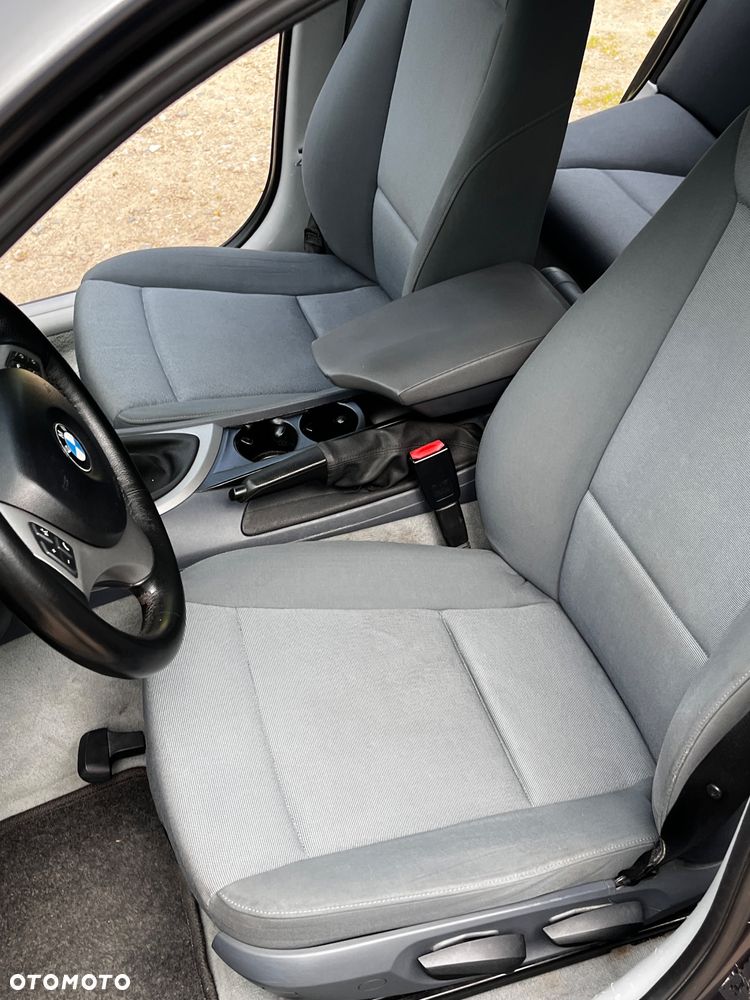 BMW Seria 1 - 22