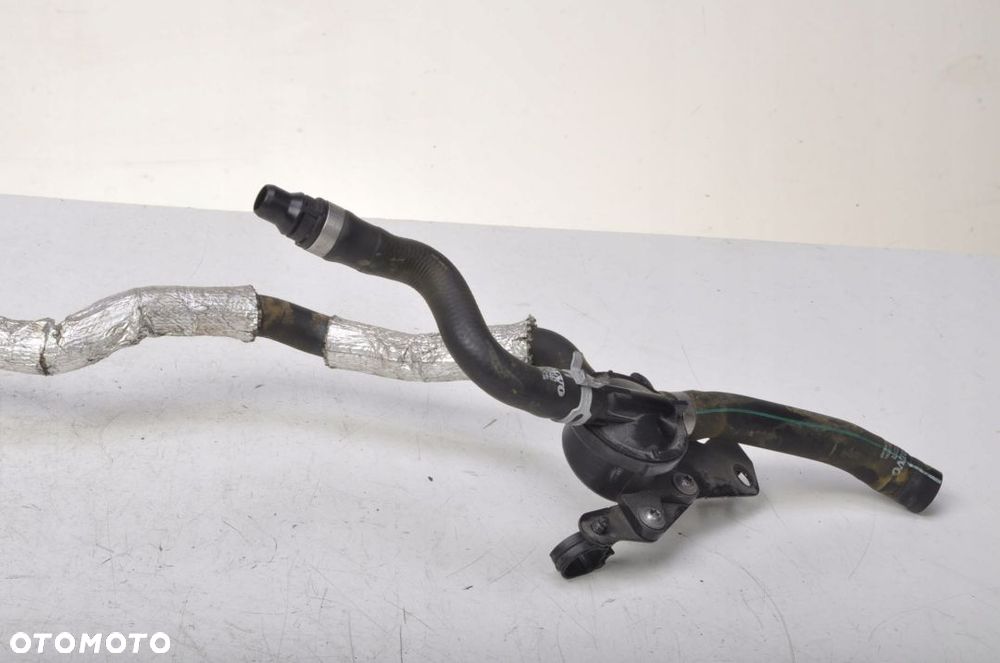 VOLVO XC90 T8 POMPKA POMPA WODY 31368325 PRZEWODY - 6