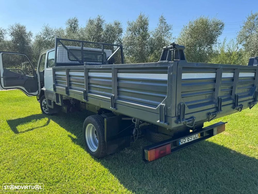 Mitsubishi canter 2.8 turbo tribasculante - 9