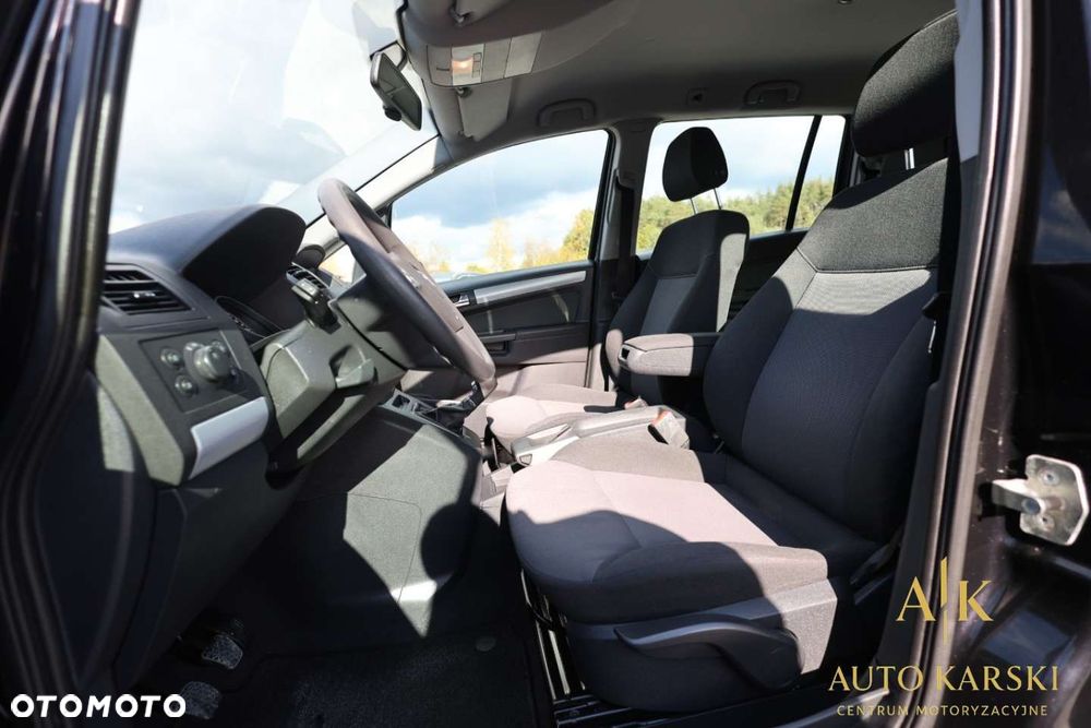 Opel Zafira - 38