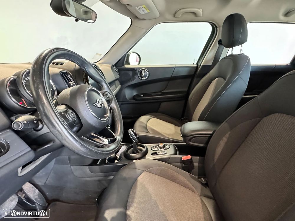 MINI Countryman Cooper D ALL4 Auto - 10