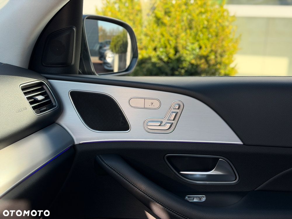 Mercedes-Benz GLE 300 d 4Matic 9G-TRONIC AMG Line - 24