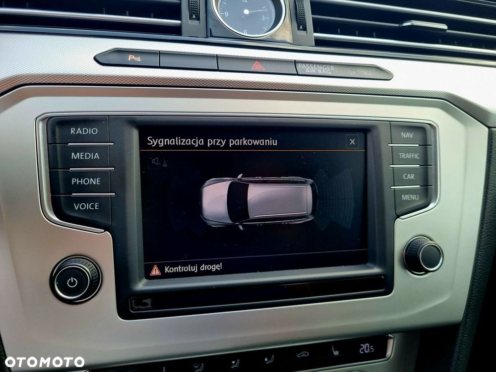 Volkswagen Passat - 17