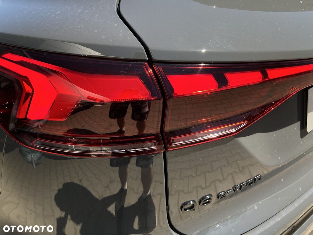 Audi Q6 e-tron - 12