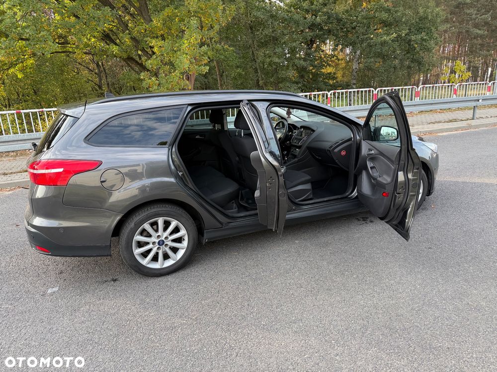 Ford Focus - 12