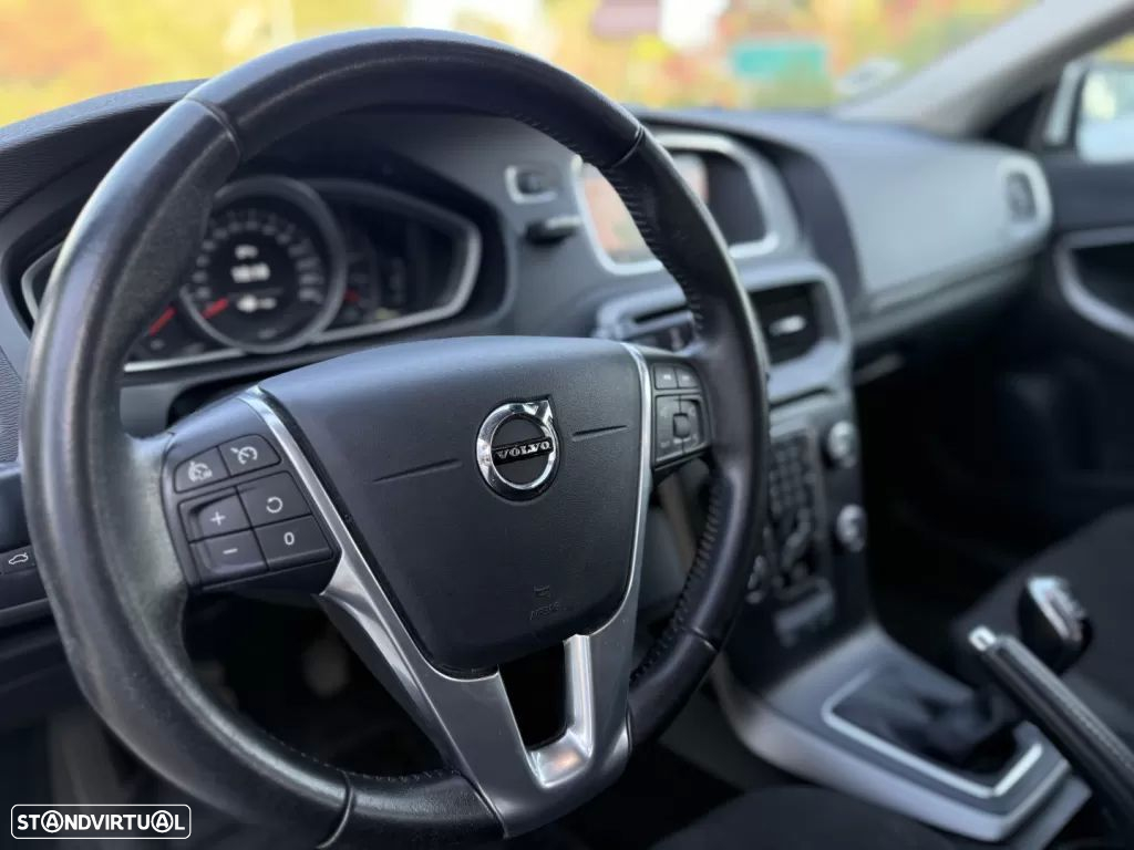 Volvo V40 2.0 D2 Momentum - 9