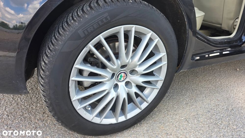 Alfa Romeo 159 2.4 JTDM 20V DPF Distinctive - 18