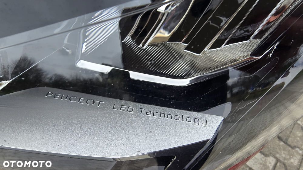 Peugeot 3008 225 e-EAT8 Allure - 12