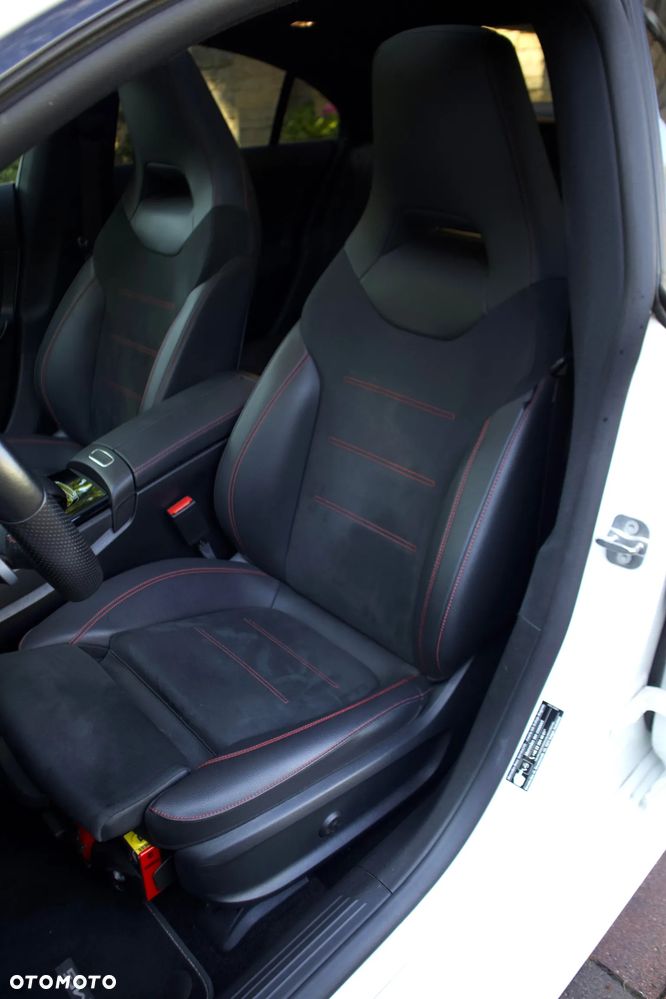 Mercedes-Benz CLA 200 AMG Line 7G-DCT - 10