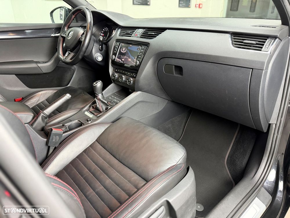 Skoda Octavia Break 2.0 TDI (Green tec) RS - 25