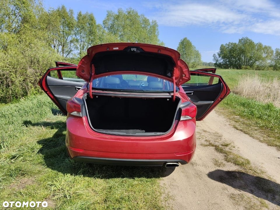 Hyundai Elantra 1.8 GLS - 6