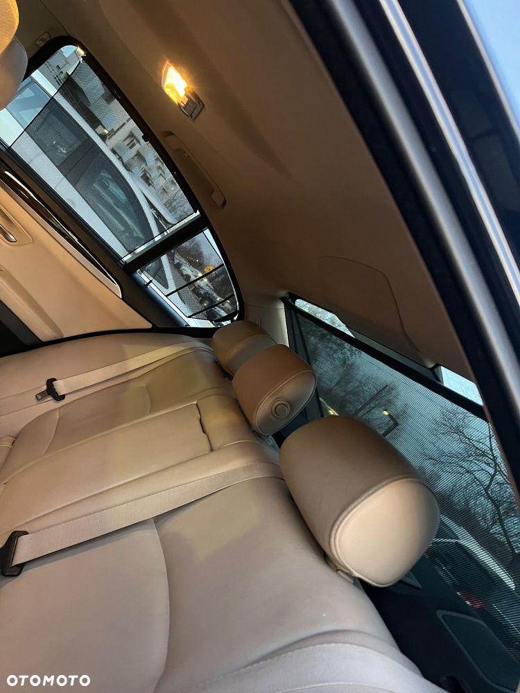 BMW Seria 5 525d Luxury Line - 16