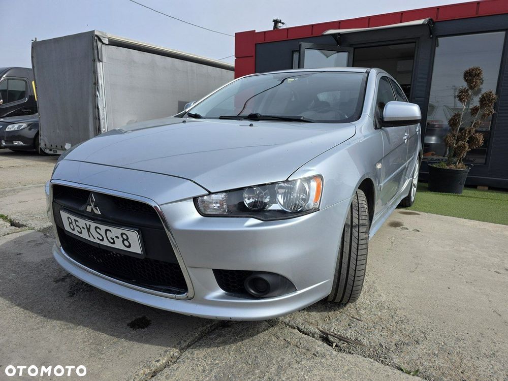 Mitsubishi Lancer 1.5 - 9