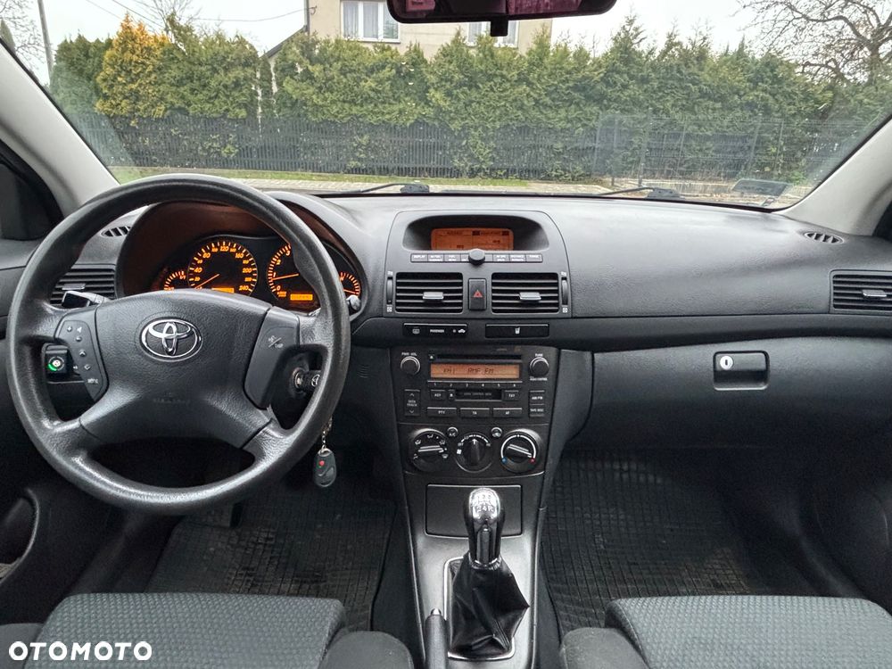 Toyota Avensis 1.8 VVT-i Sol - 7
