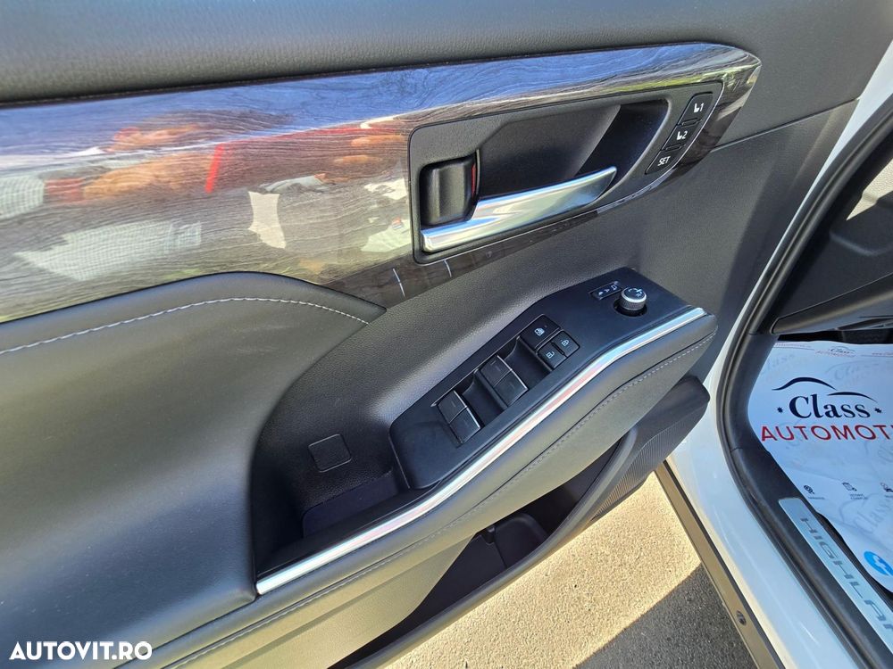Toyota Highlander - 10