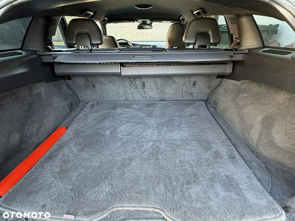 Volvo V60 D4 Momentum - 17