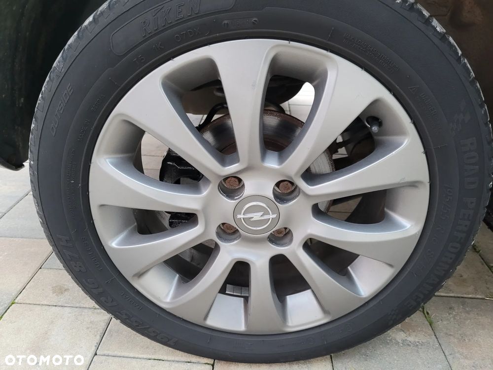 Opel Astra - 18