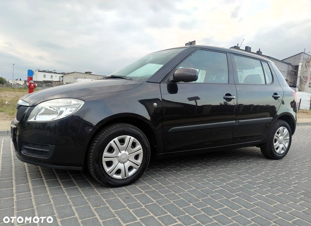 Skoda Fabia 1.2 HTP Elegance - 2