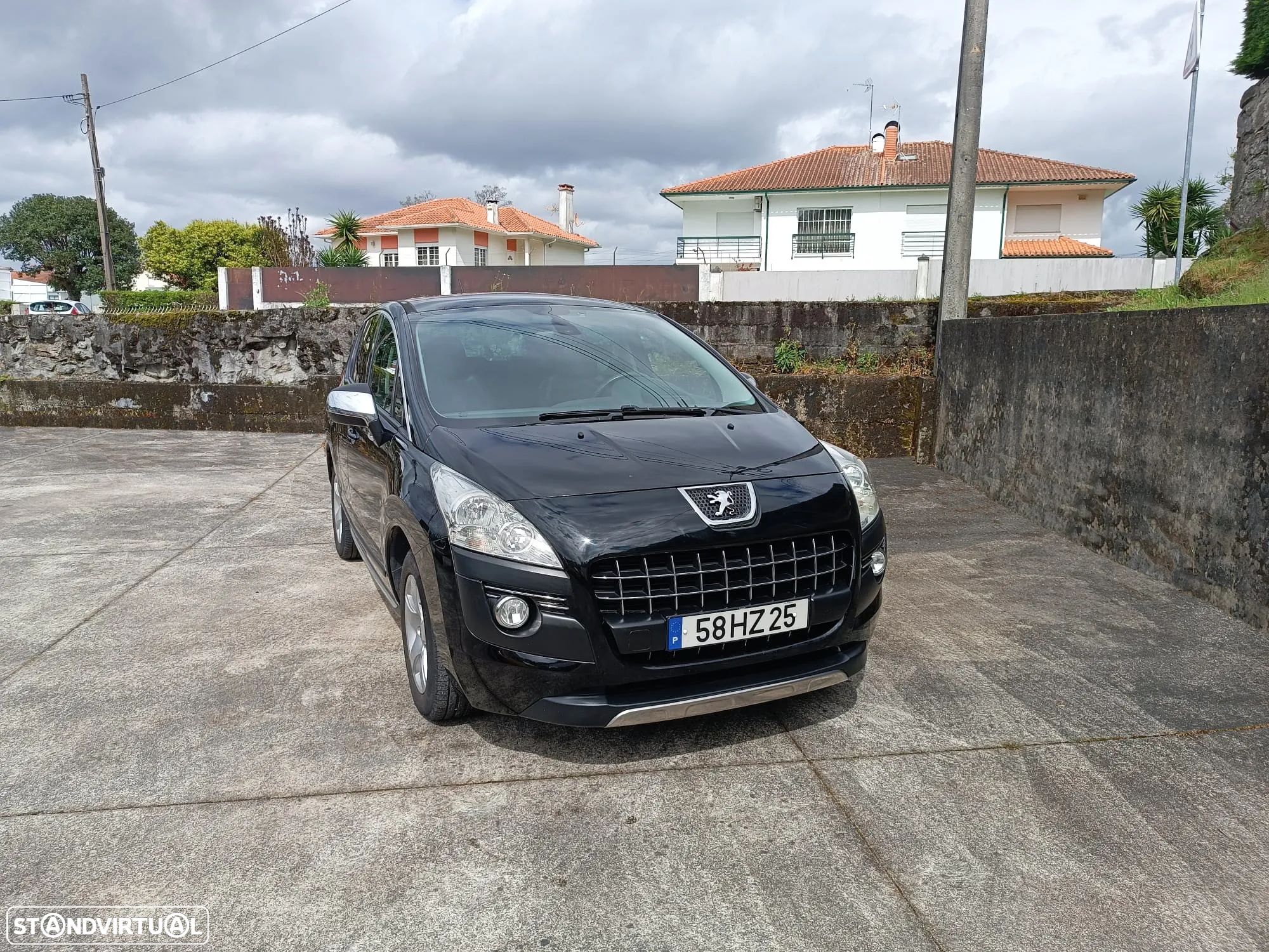 Peugeot 3008 1.6 HDi Executive - 1