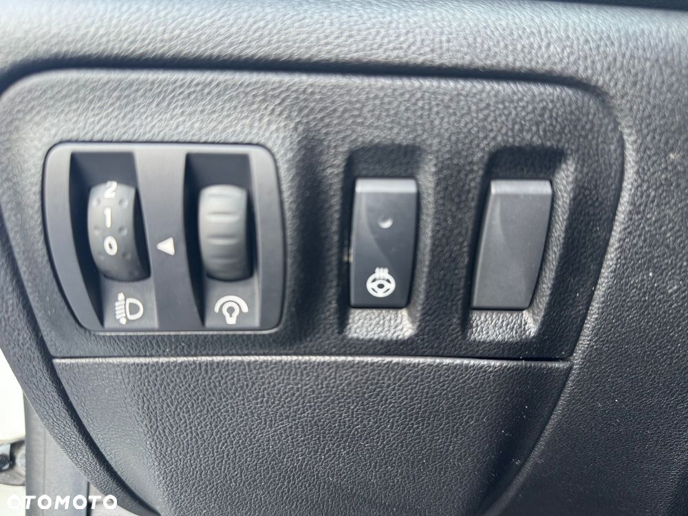 Renault Megane 1.3 TCe FAP Intens - 23