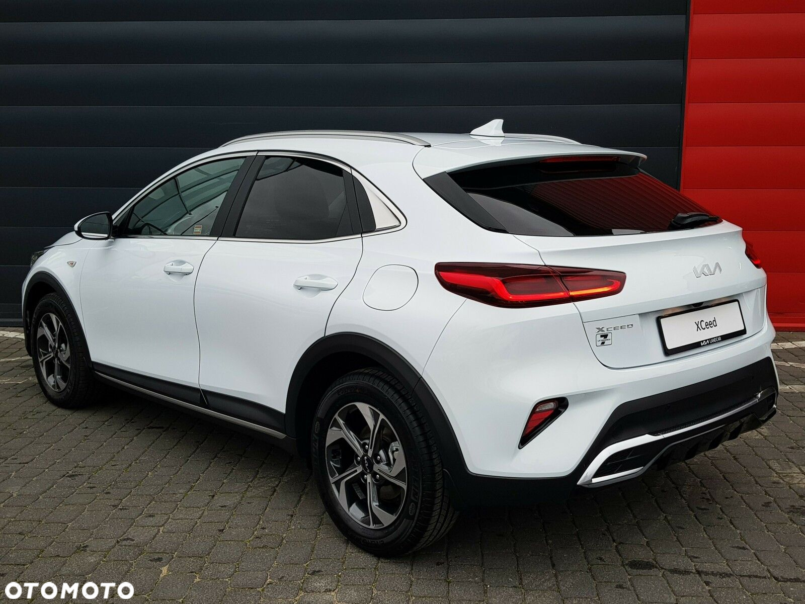 Kia XCeed 1.5 T-GDI M - 4
