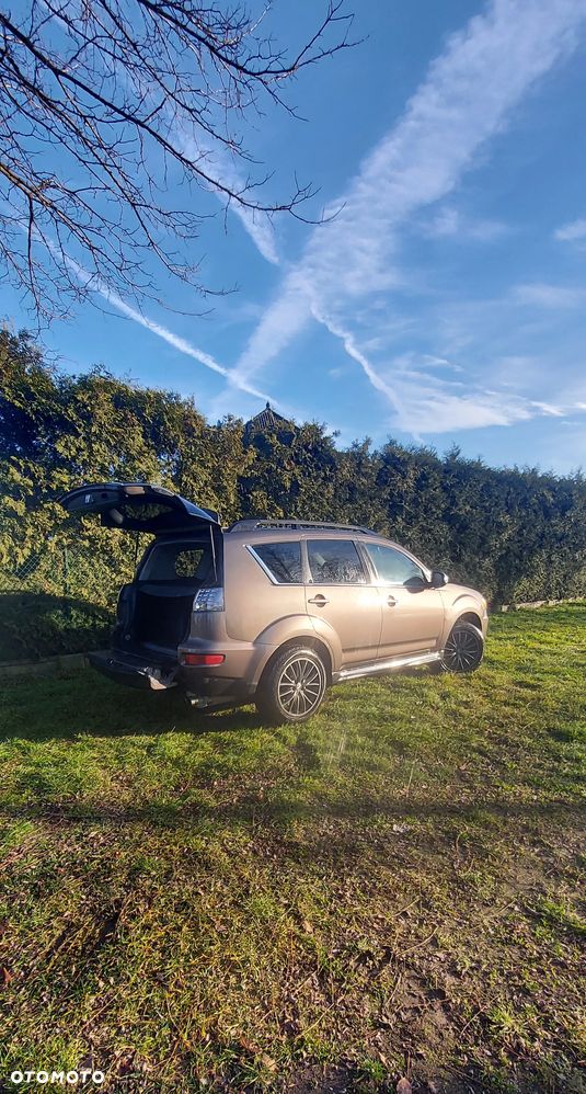 Mitsubishi Outlander 2.2 DID Instyle EU5 - 16