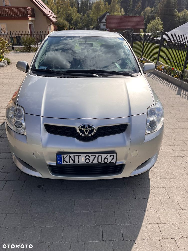 Toyota Auris 2.0 D-4D - 1