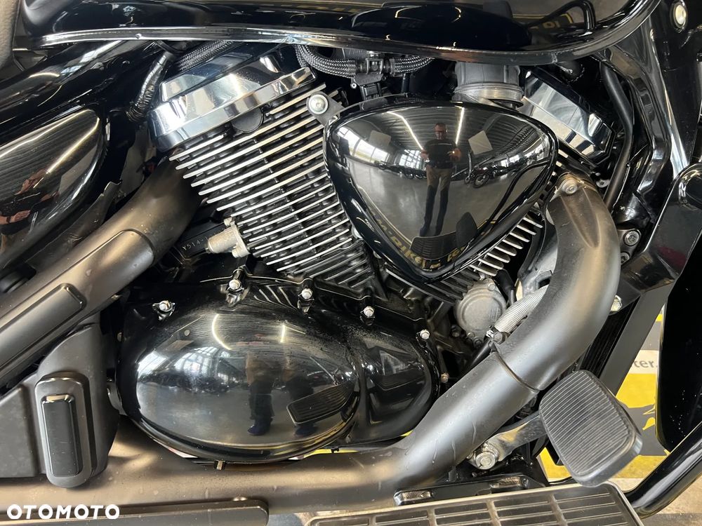 Suzuki Intruder - 24