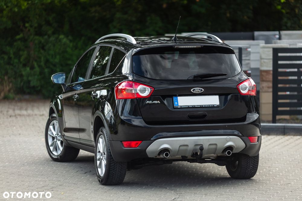 Ford Kuga 2.0 TDCi 2x4 Titanium - 14