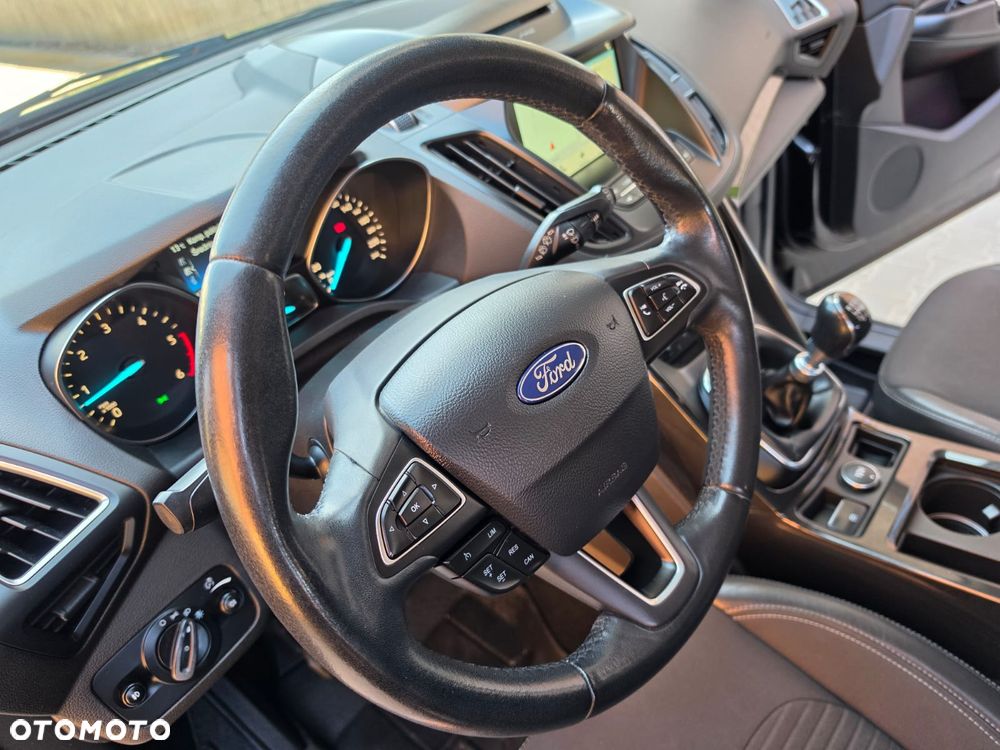 Ford Kuga 2.0 TDCi 4WD Titanium - 31