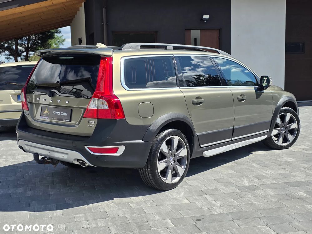 Volvo XC 70 D5 AWD Summum - 6