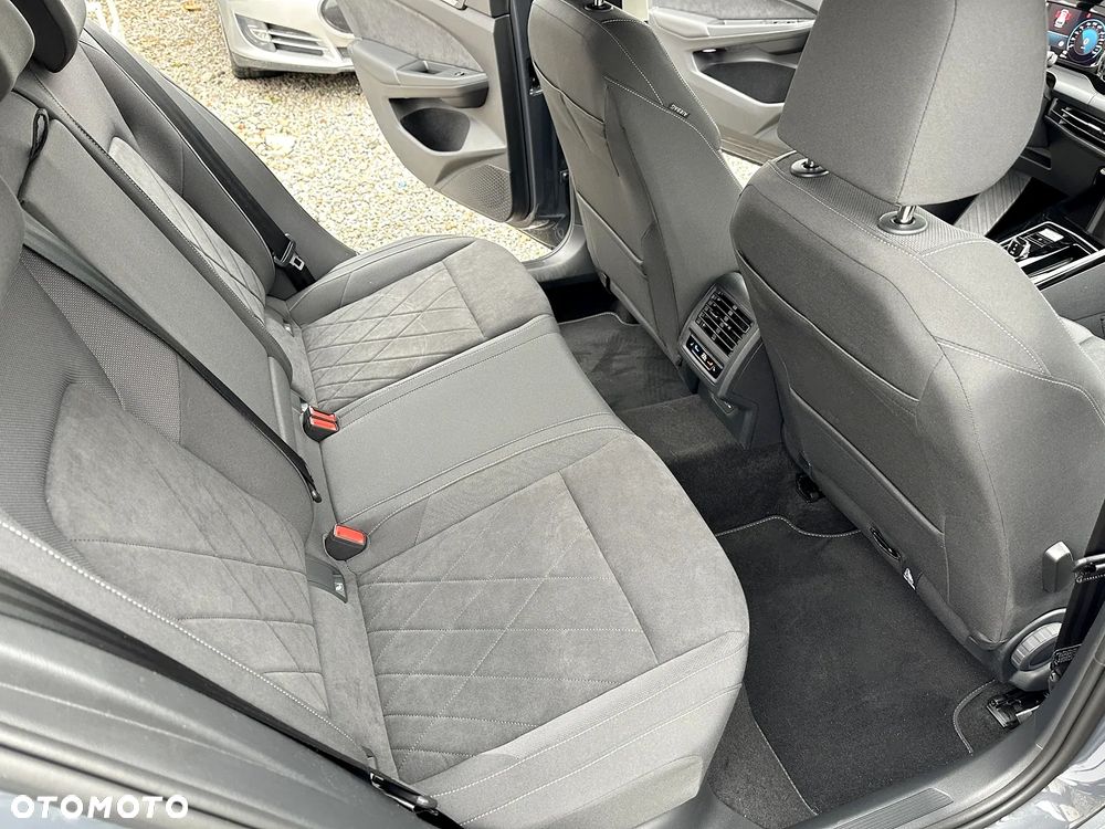 Volkswagen Golf VIII 2.0 TDI Style DSG - 8