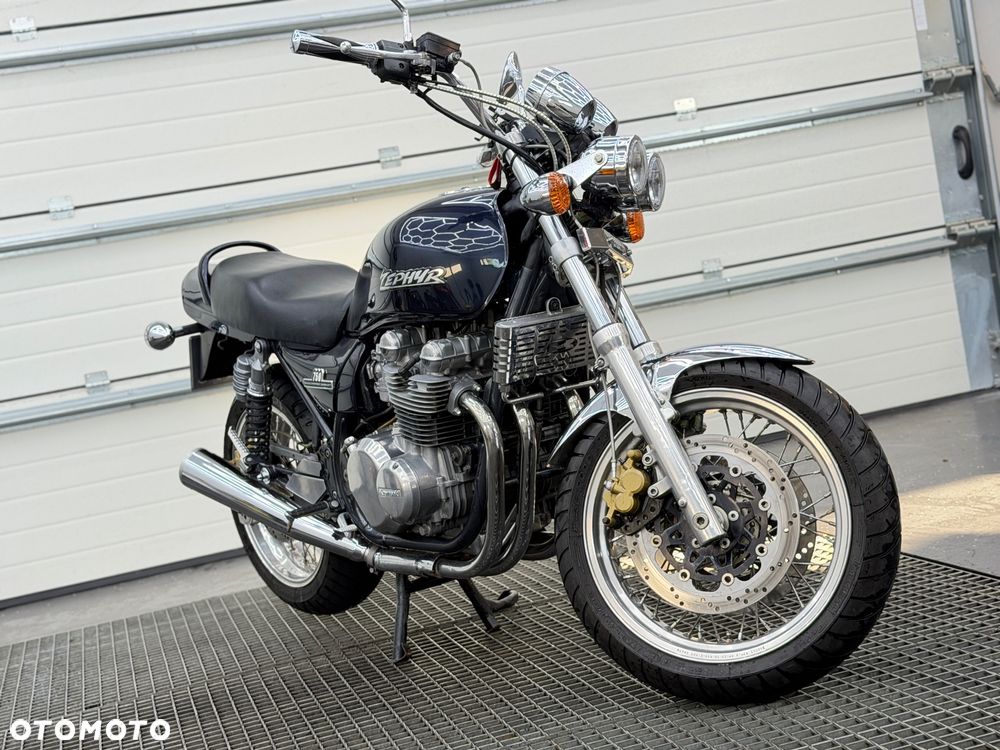 Kawasaki Zephyr - 8