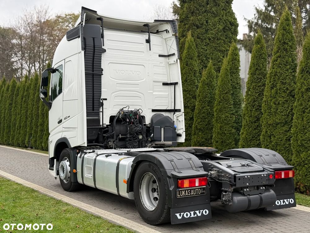 Volvo FH 460 AUTOMAT PARK COOL DWA ZBIORNIKI - 7