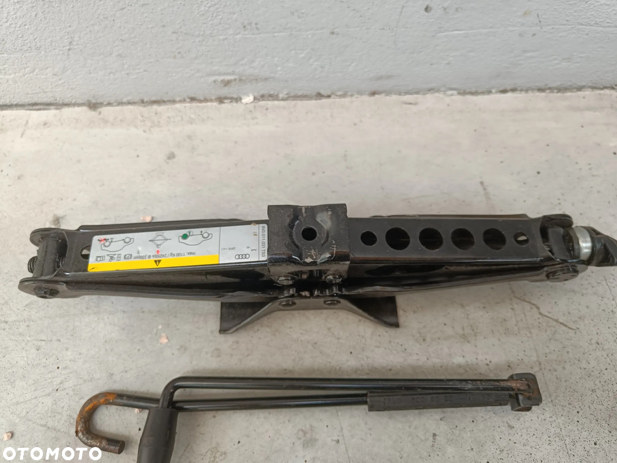 Lewarek Podnośnik trapezowy Audi A3 8V S3 8V0011031 - 3