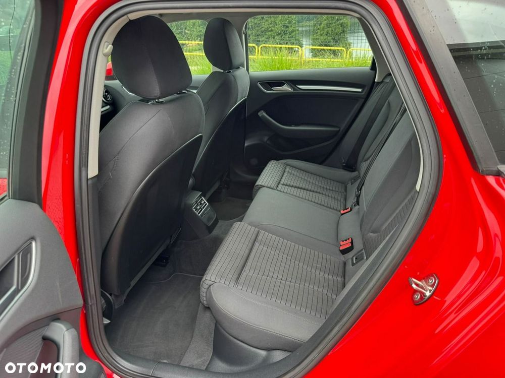 Audi A3 Sportback - 18
