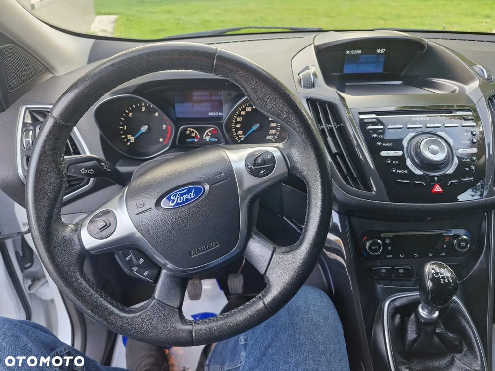 Ford Kuga 2.0 TDCi 4x4 Titanium - 5