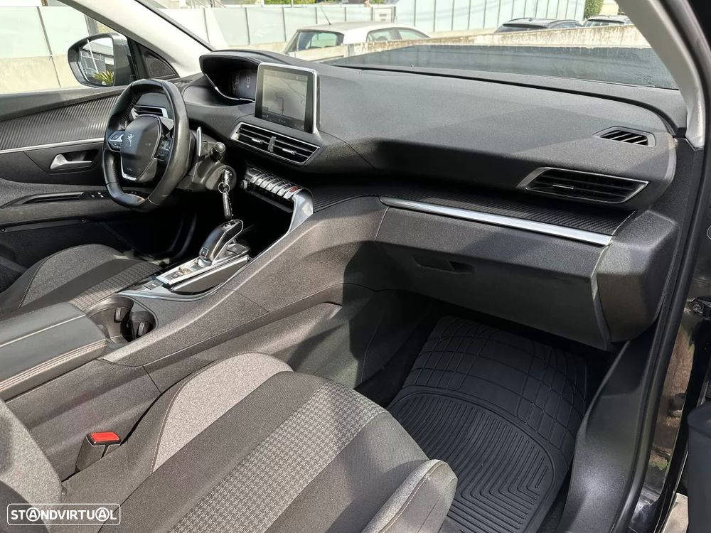 Peugeot 3008 1.5 BlueHDi Allure Pack EAT8 - 52