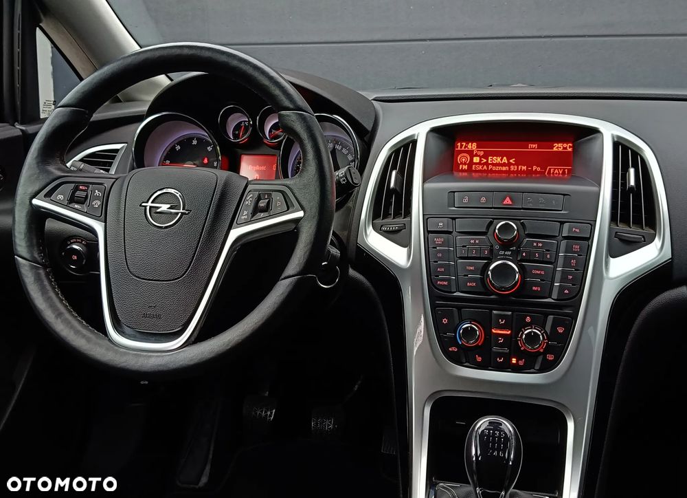 Opel Astra 2.0 CDTI Exklusiv - 33